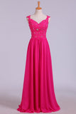 V-Neck A-Line/Princess Prom Dress With Beads & Applique Tulle And
