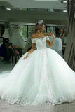Ball Gown Wedding Dresses Boat Neck Tulle With Applique Court
